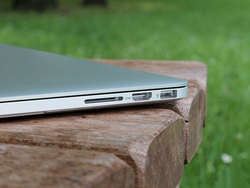 Cổng giao tiếp Macbook Pro Retina MJLQ2 (15.4 inch, Mid 2015)